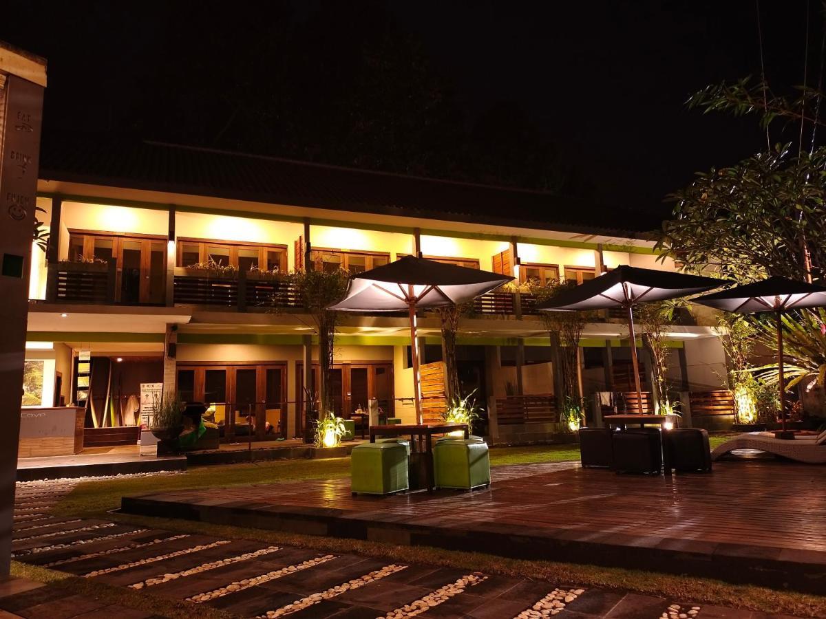 Javacove Beach Hotel Batukaras Εξωτερικό φωτογραφία