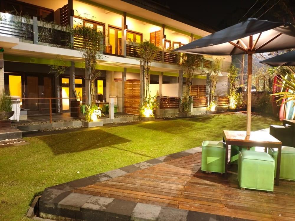 Javacove Beach Hotel Batukaras Εξωτερικό φωτογραφία