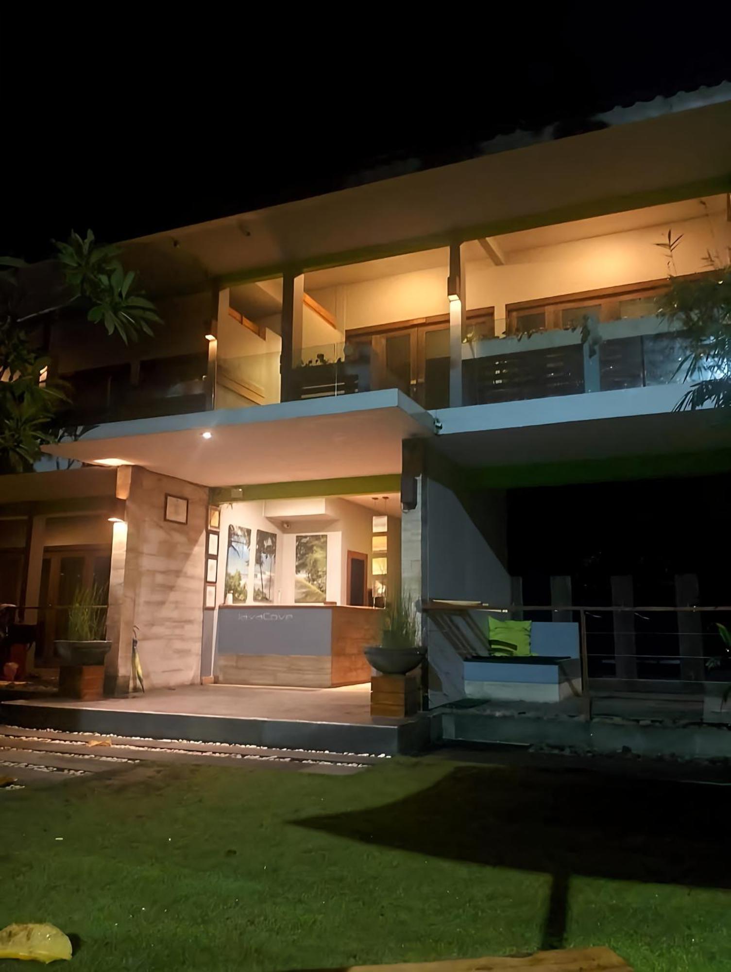 Javacove Beach Hotel Batukaras Εξωτερικό φωτογραφία