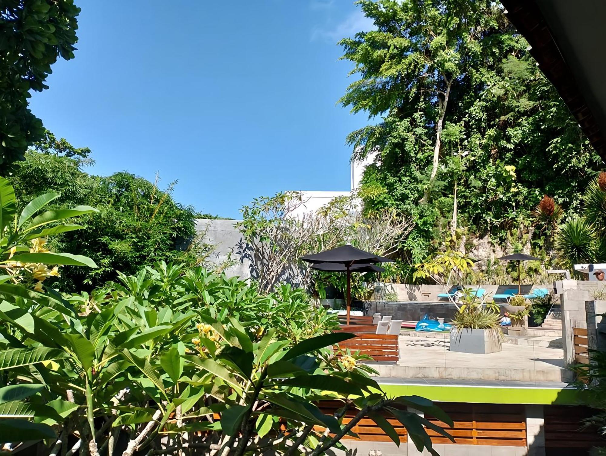 Javacove Beach Hotel Batukaras Εξωτερικό φωτογραφία