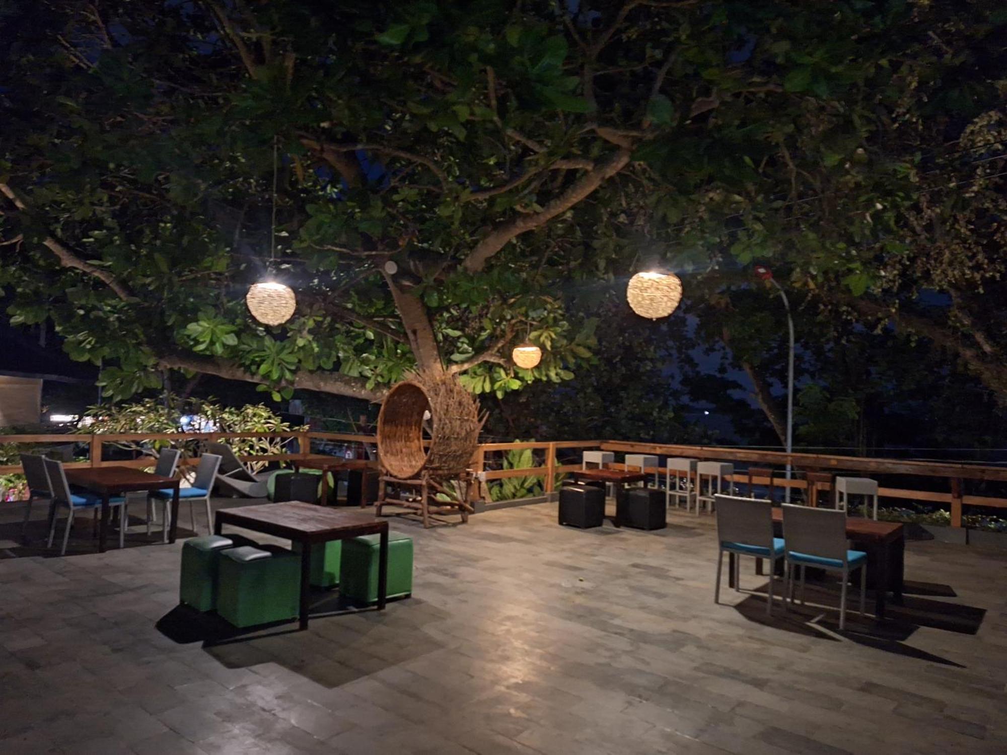 Javacove Beach Hotel Batukaras Εξωτερικό φωτογραφία