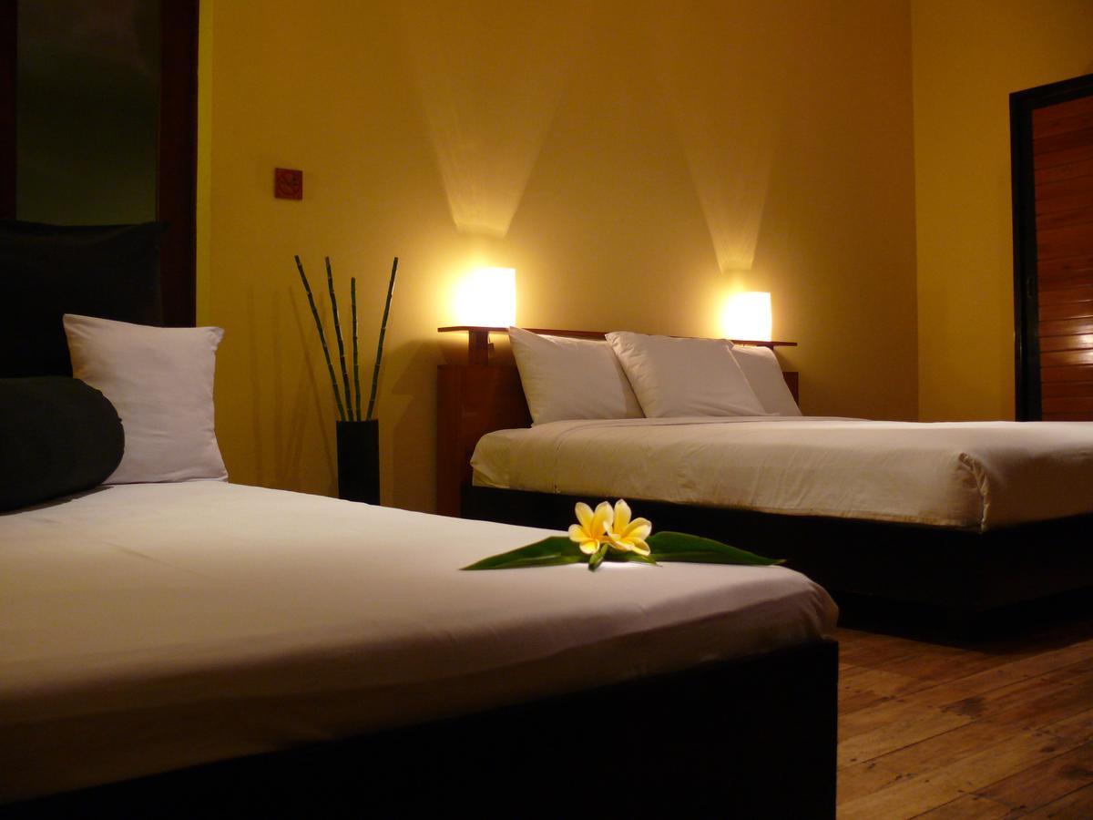 Javacove Beach Hotel Batukaras Εξωτερικό φωτογραφία